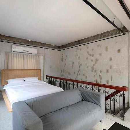 Ep1 Shophouse Hotel Банкок Екстериор снимка